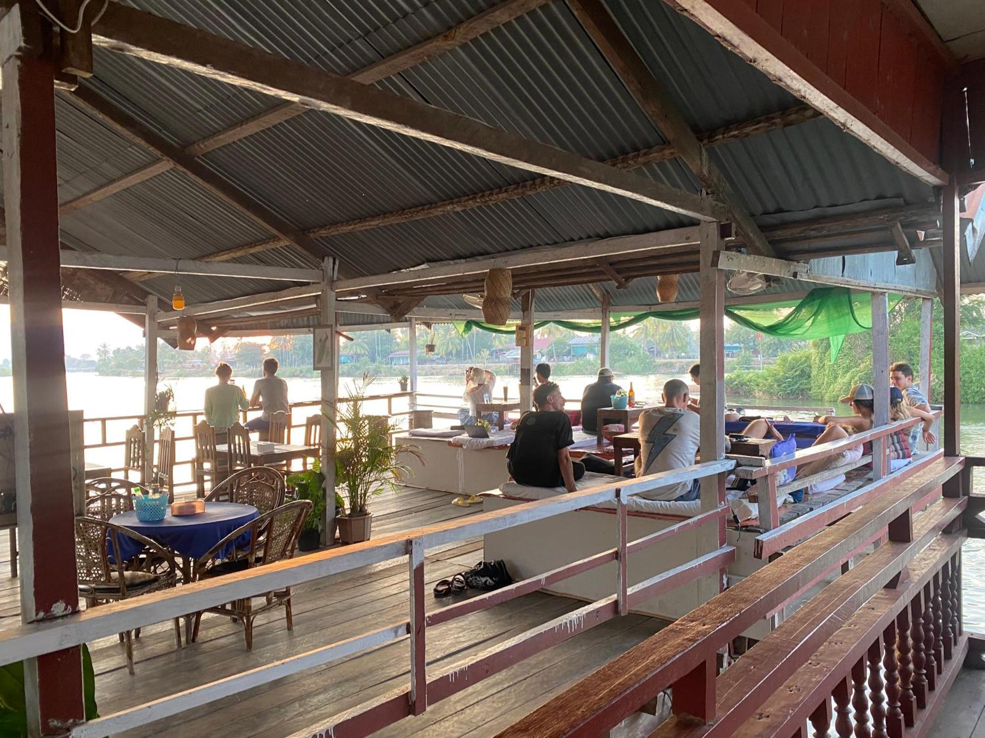 Souksanh River Bungalow Muang Khong Exterior photo